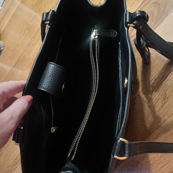 Tory Burch Black Leather Shoulder Bag - Picture 4 of 6